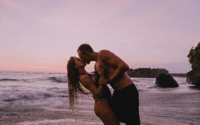 Dlaczego się zakochujemy? Od serca, przez rozsądek… aż po kompletną absurdalność.